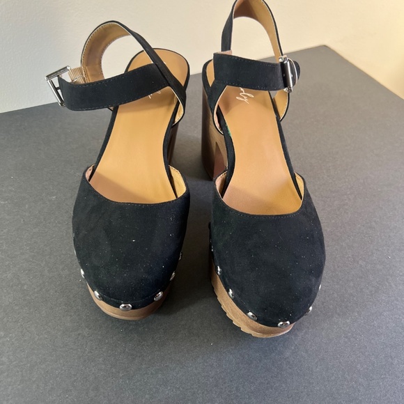 Clog platform - Picture 3 of 5